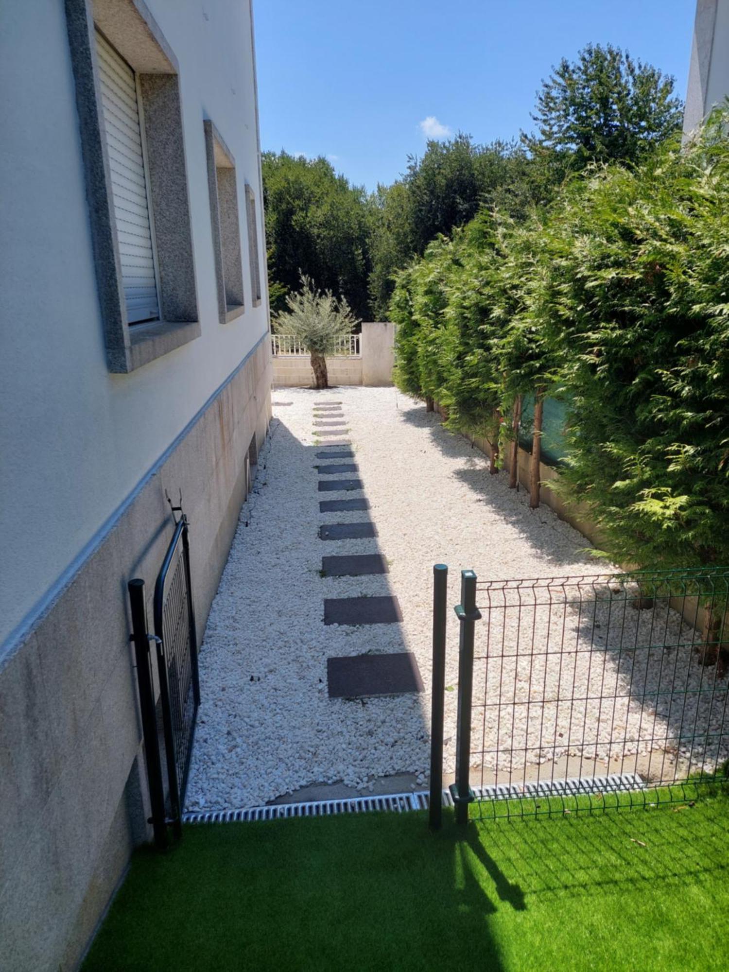 A Solo 5 Min De Ciudad Con Jardin Y Barbacoa